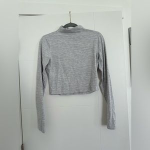 fun patterned lululemon top!